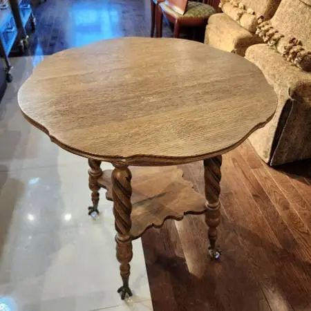 Antique Parlor Claw Foot Table