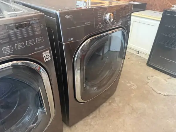 27W Black SS LG Dryer 7.4 Cu Ft Model # DLEX4370K Used Good Condition