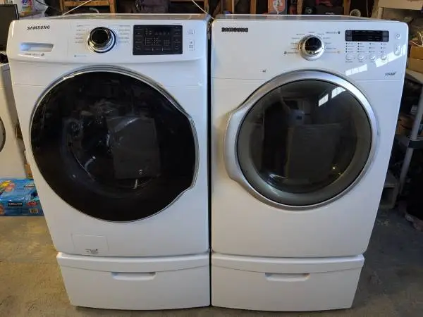 Samsung Washer GAS Dryer set. Would DELIVER
