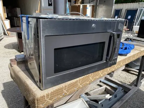 SS GE Profile Microwave Oven 1.9 Cu Ft Model #PVM9195SF1SS Used