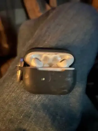 AirPods