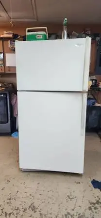 Refrigerator