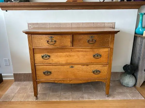 Antique Oak Chest of Drawers