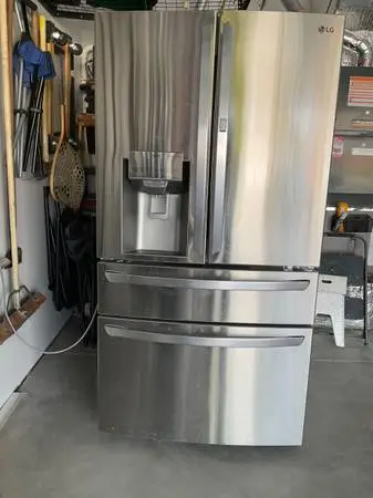 LG refrigerator