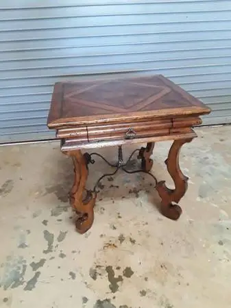 Henredon Square Wooden Side Table
