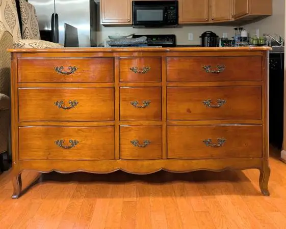 French Provincial 9 Drawer Dresser