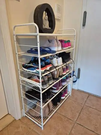 6-Tier Stackable Metal Shoe Rack Organizer Tower (White)