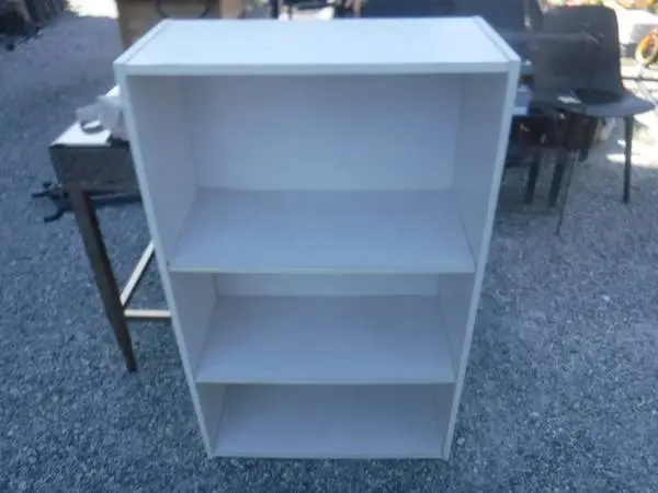 Short White Bookshelf with 3 Shelves