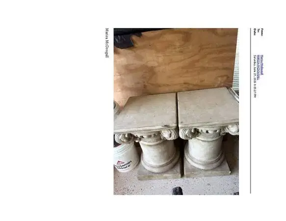 PEDESTAL BASE WITH GLASS TABLE TOP