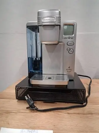 KEURIG COFFEEMAKER (SS-760PC2)