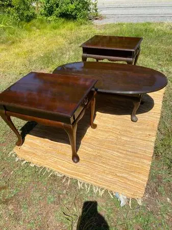 Vintage NEW ENGLAND Made SOLID MAHOGANY Coffee & (Two) End Tables
