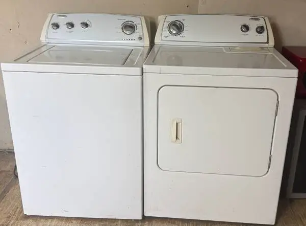 Whirlpool Washer and Dryer Set