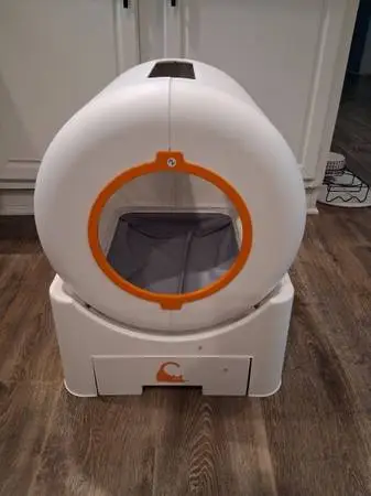 SELF CLEANING CAT LITTER BOX