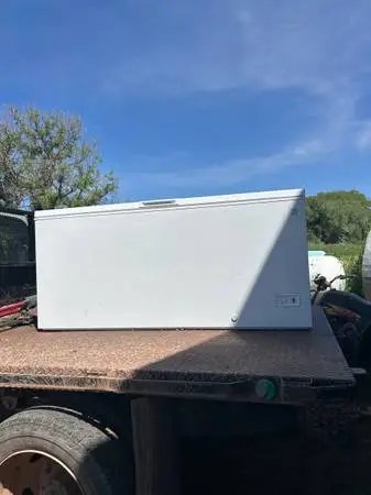 Frigidaire chest freezer