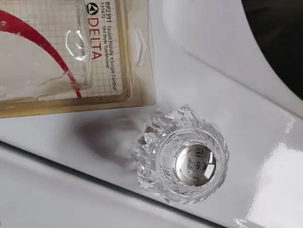 Delta Single Handle Knob