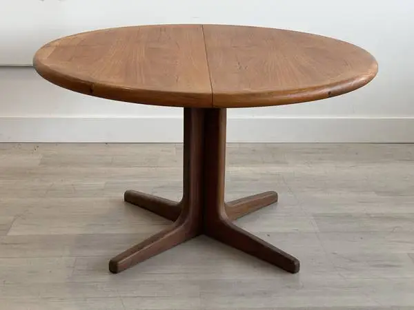 Danish Teak Dining Table Extendable with 2 Leaves