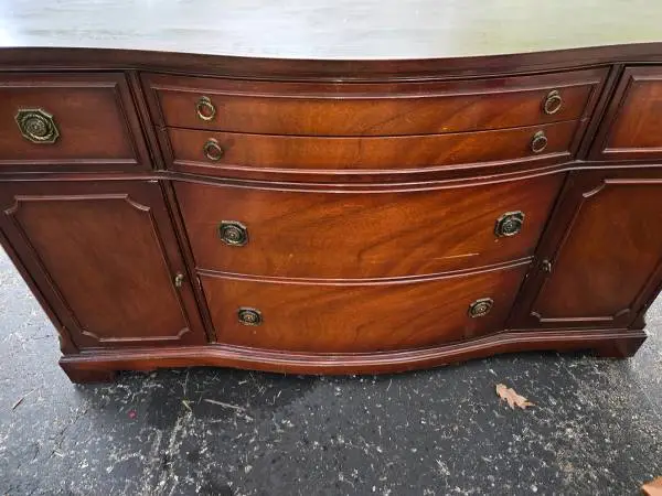 Buffet Cabinet / Hutch