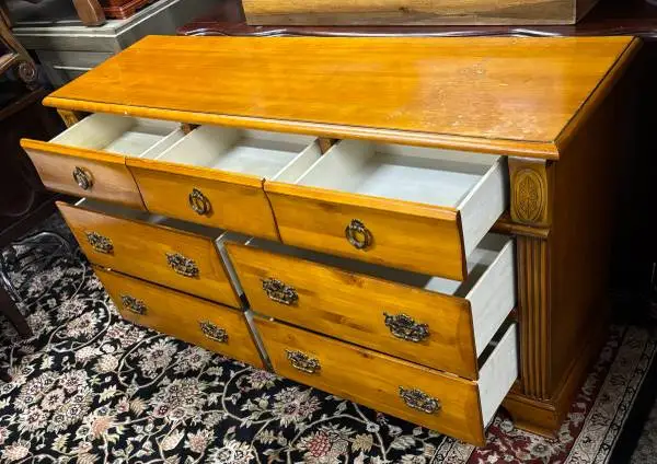 Maple wood dresser