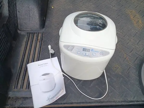 Toastmaster Automatic Bread Maker & Manual