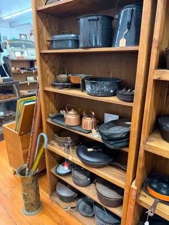 Furniture/Decor/Tools/Clothes/Signs/Artwork/Antiques