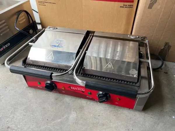 Commercial Panini Sandwich Grill