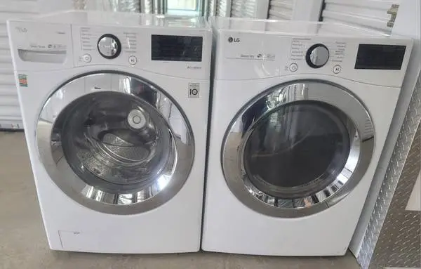 L,G HIGH EFFICIENCY STEAM FRONT LOAD WASHER AND DRYER ON SALE