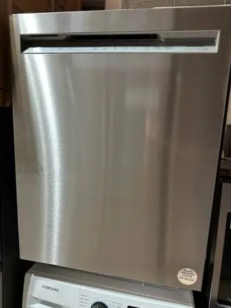 KitchenAid 24-in Dishwasher 39-dBA Quietest Sound Level