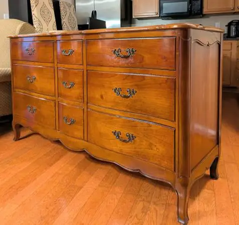 French Provincial 9 Drawer Dresser