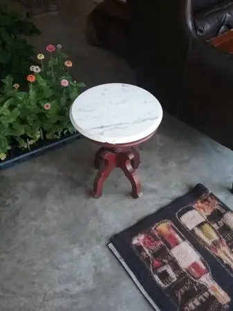 marble stand