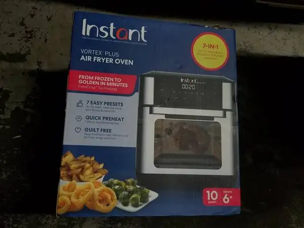 Instant Pot Vortex Plus Quart 7 in 1 Multi-Use Air Fryer 10QT LIKE NEW