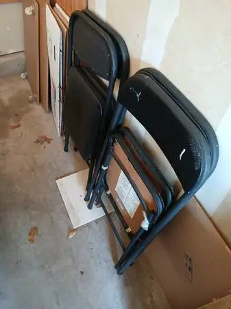 Foldable chairs