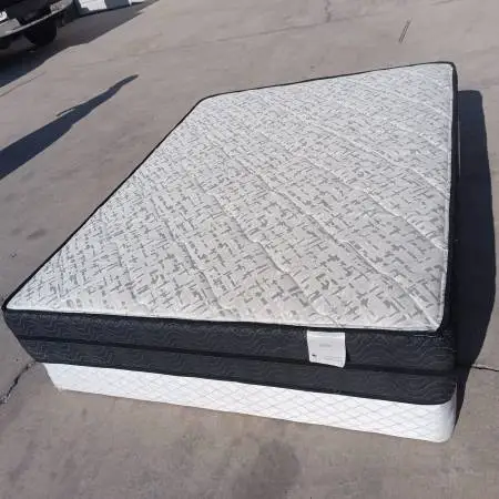 Queen mattress and box spring