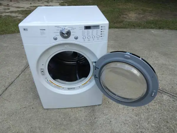 NICE BIG LG  DRYER  (WORKS PERFECT)!!