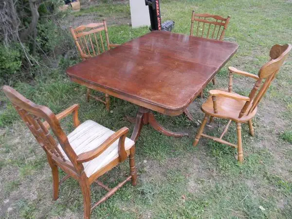 Table and 4 Chairs