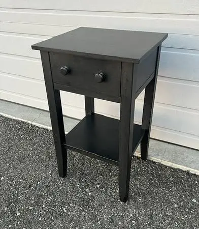 Lots of Night Stand (s) at Creative Bargains