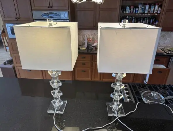 Safavieh Deco 28.5 Inch Crystal Table Lamp (Set of 2)