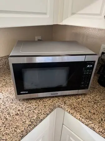 Microwave Panasonic - 1.2 Cu. Ft. 1200-Watt stainless steel inverter