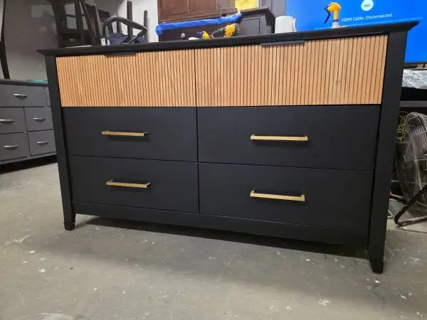 Modern Black / Gold 6 Drawer Dresser