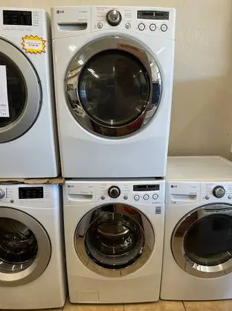 LG Front-load washer & Gas dryer set LIKE NEW W/ WARRANTY!