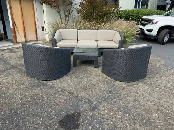 Designer patio set (glouster)