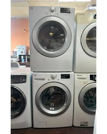 Kenmore Washer and Dryer Set Stackable White