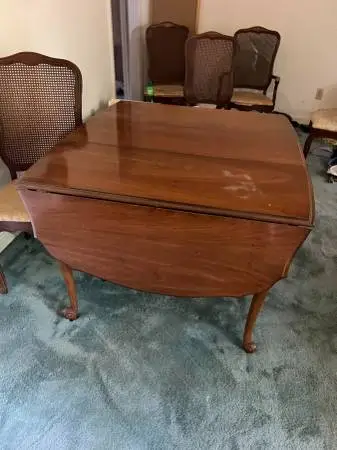 Drop Leaf Dinning Table