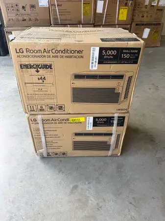 LG - 150 Sq. Ft. 5,000 BTU Window Air Conditioner - White