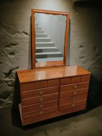 Vintage ETHAN ALLEN Heirloom 6 Drawer Dresser and Mirror
