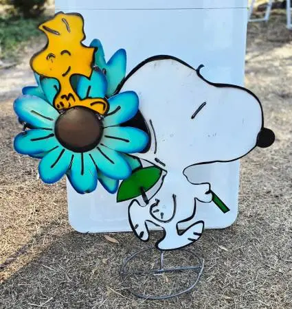 Spring Snoopy, Woodstock, Flower Yard Art