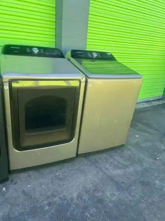 Samsug washer and gas dryer