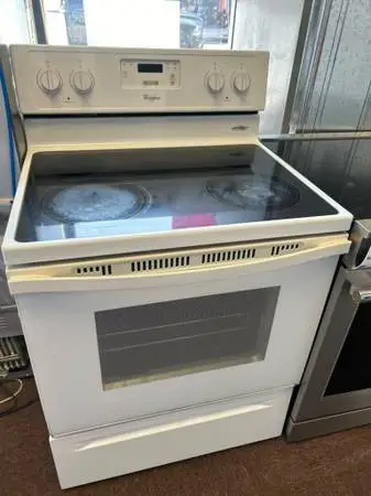 Whirlpool Electric Range in White