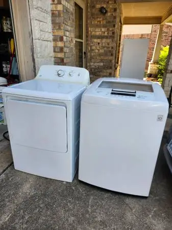 LG WASHER AND GE DRYER COMBO