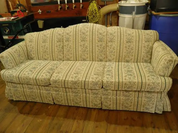 Flexsteel Couch, 6 foot