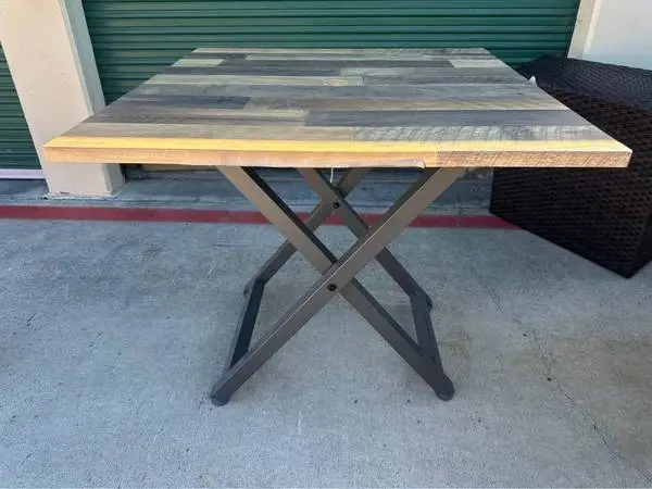 New vari desk bar height table pickup in Pleasanton